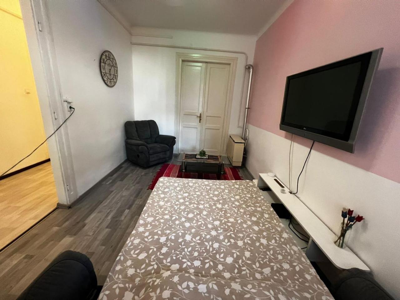 Szeged Apartment Экстерьер фото
